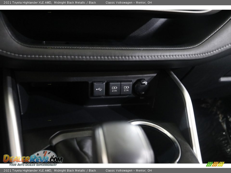 2021 Toyota Highlander XLE AWD Midnight Black Metallic / Black Photo #12