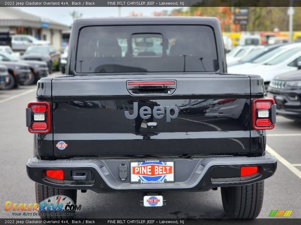 2022 Jeep Gladiator Overland 4x4 Black / Black Photo #5