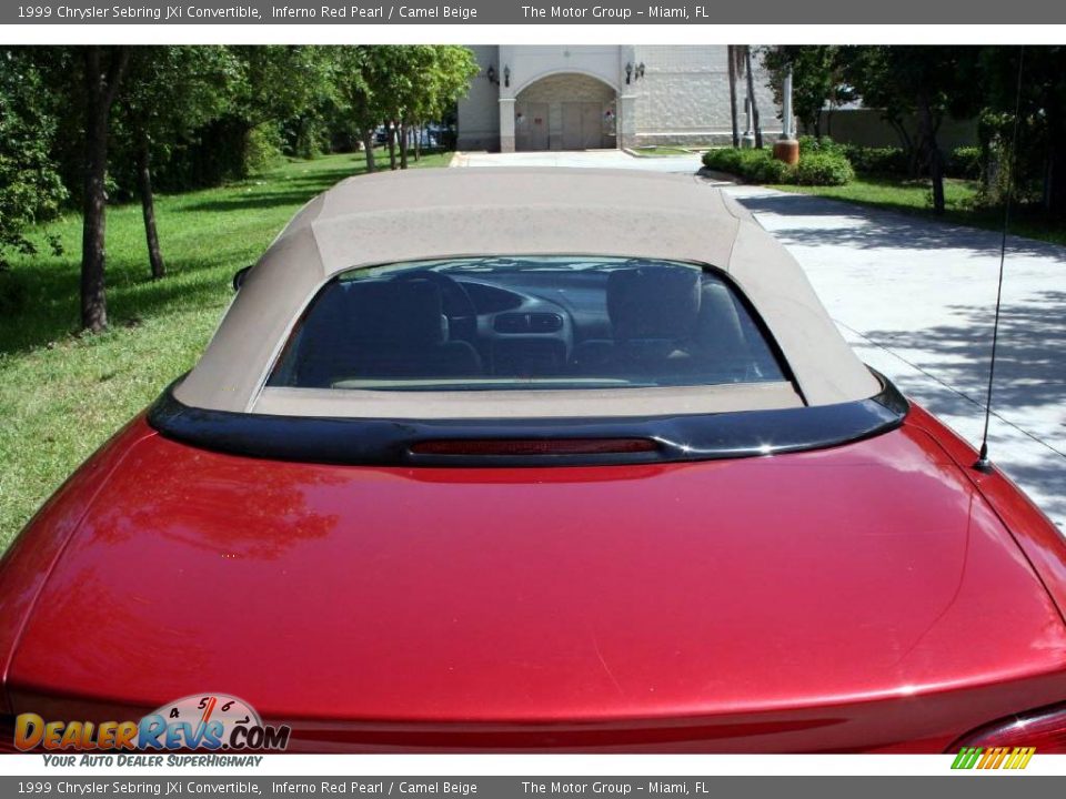 1999 Chrysler Sebring JXi Convertible Inferno Red Pearl / Camel Beige Photo #22