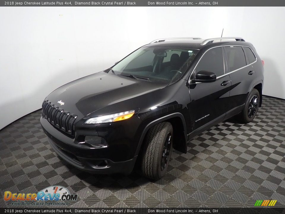 2018 Jeep Cherokee Latitude Plus 4x4 Diamond Black Crystal Pearl / Black Photo #10