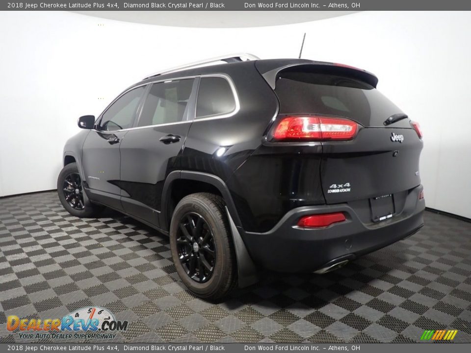 2018 Jeep Cherokee Latitude Plus 4x4 Diamond Black Crystal Pearl / Black Photo #12