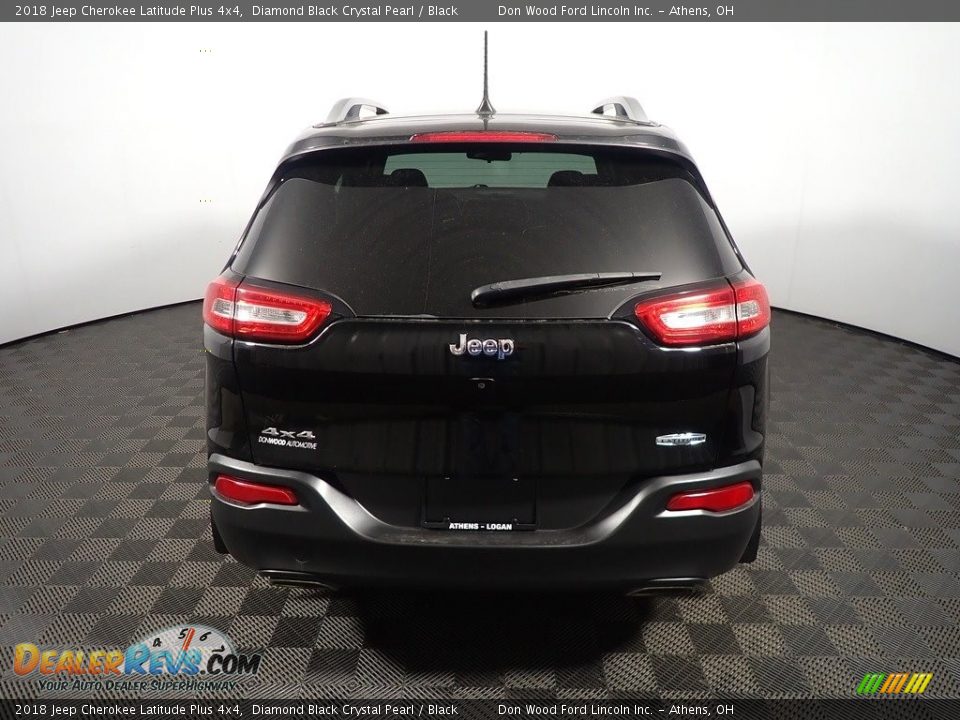 2018 Jeep Cherokee Latitude Plus 4x4 Diamond Black Crystal Pearl / Black Photo #14
