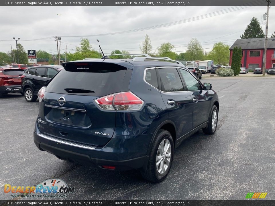 2016 Nissan Rogue SV AWD Arctic Blue Metallic / Charcoal Photo #5