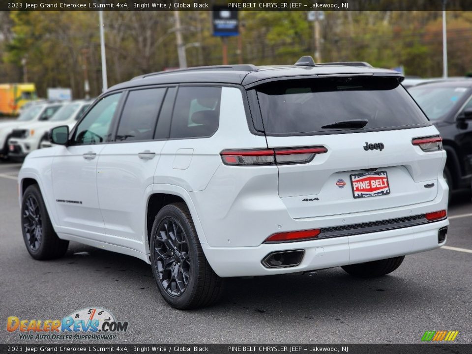 2023 Jeep Grand Cherokee L Summit 4x4 Bright White / Global Black Photo #4