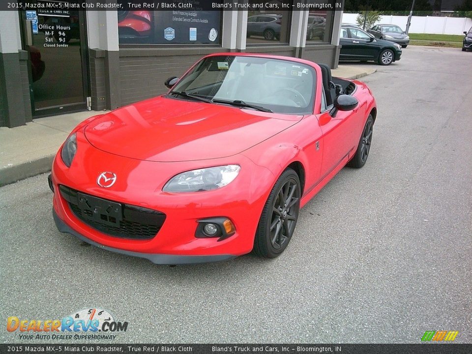 2015 Mazda MX-5 Miata Club Roadster True Red / Black Cloth Photo #3