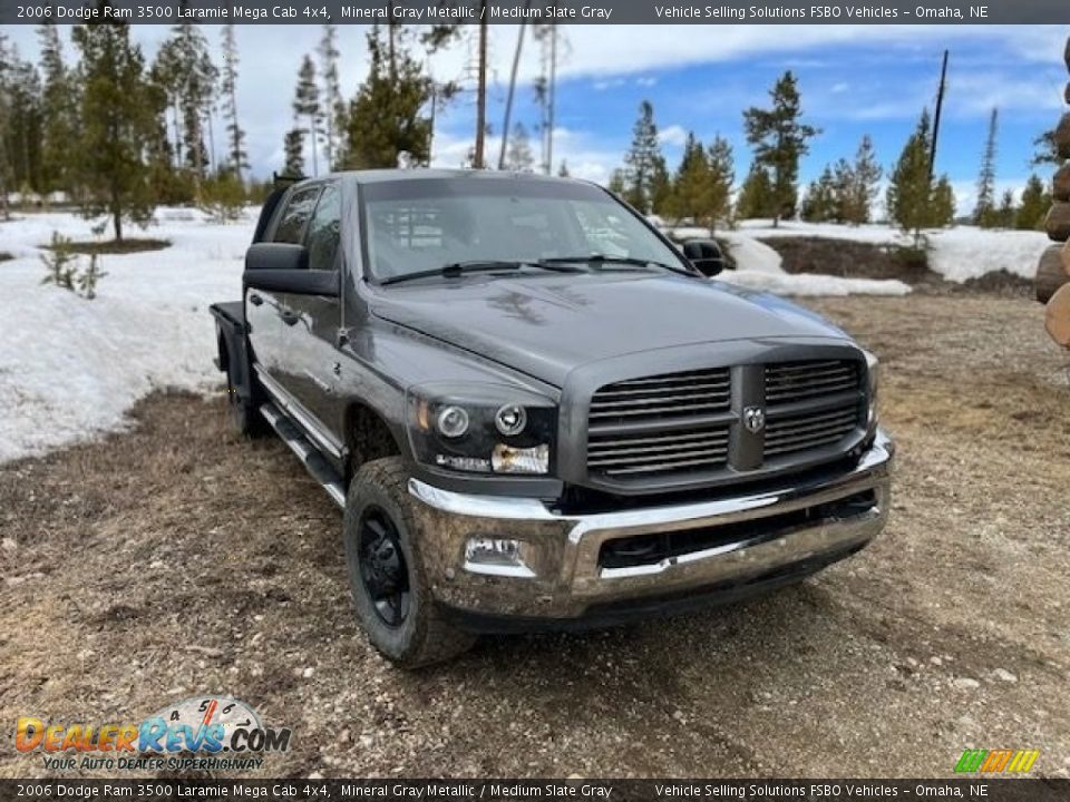 2006 Dodge Ram 3500 Laramie Mega Cab 4x4 Mineral Gray Metallic / Medium Slate Gray Photo #2