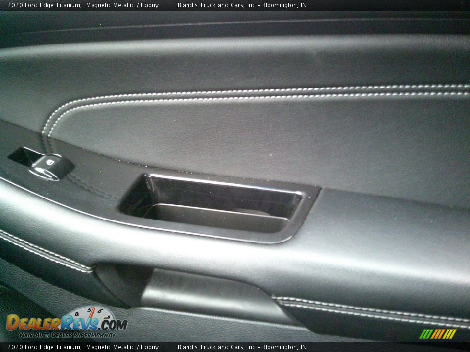 2020 Ford Edge Titanium Magnetic Metallic / Ebony Photo #26