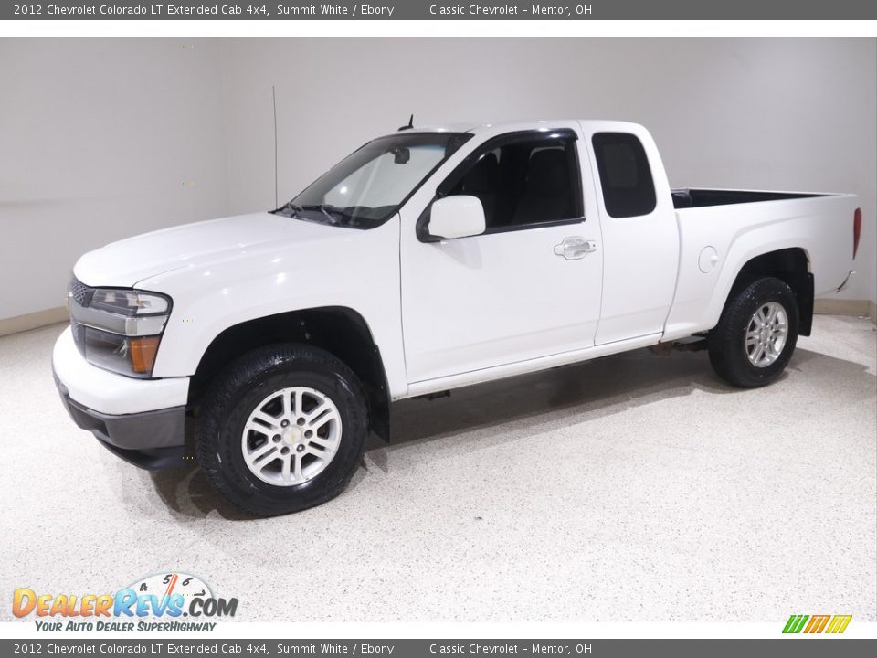 Front 3/4 View of 2012 Chevrolet Colorado LT Extended Cab 4x4 Photo #3