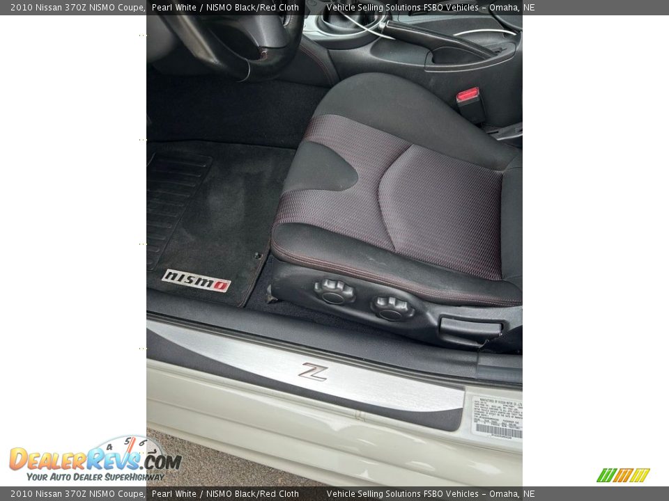 2010 Nissan 370Z NISMO Coupe Pearl White / NISMO Black/Red Cloth Photo #14