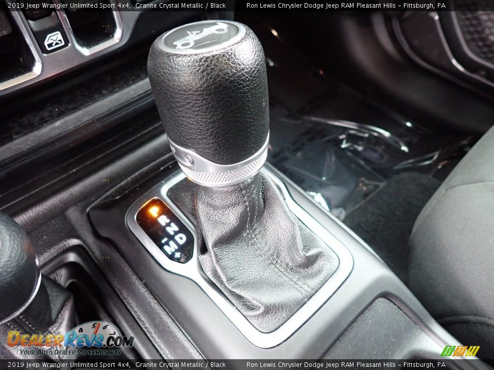 2019 Jeep Wrangler Unlimited Sport 4x4 Granite Crystal Metallic / Black Photo #16