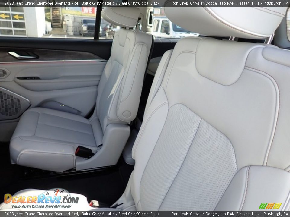 2023 Jeep Grand Cherokee Overland 4x4 Baltic Gray Metallic / Steel Gray/Global Black Photo #12