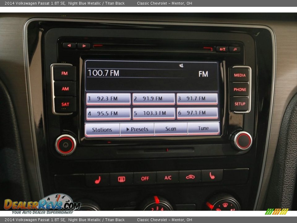 Audio System of 2014 Volkswagen Passat 1.8T SE Photo #10
