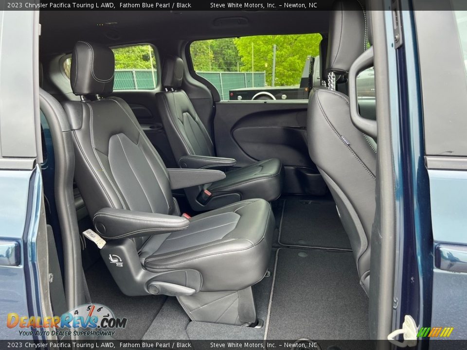 Rear Seat of 2023 Chrysler Pacifica Touring L AWD Photo #17