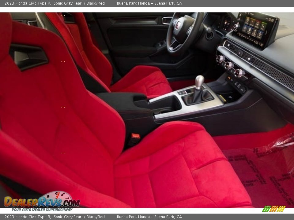 Front Seat of 2023 Honda Civic Type R Photo #32