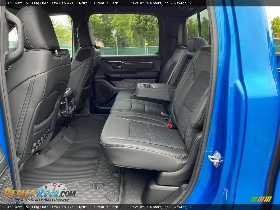 2023 Ram 1500 Big Horn Crew Cab 4x4 Hydro Blue Pearl / Black Photo #16