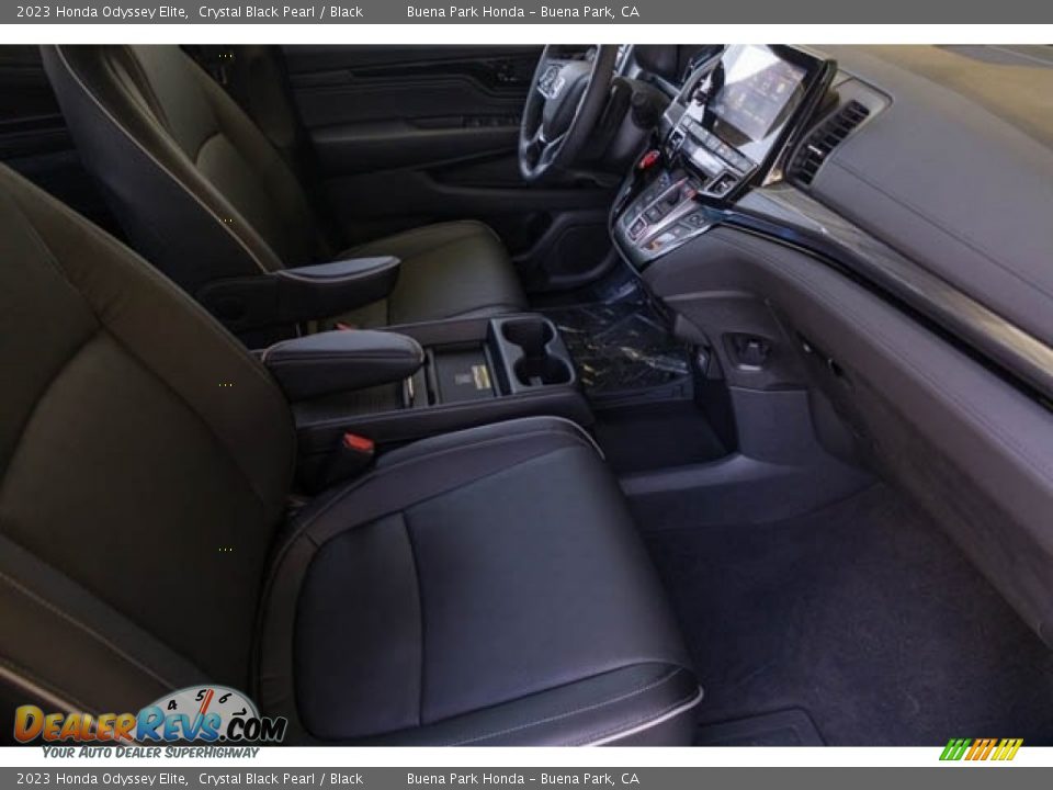 2023 Honda Odyssey Elite Crystal Black Pearl / Black Photo #34