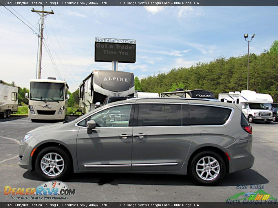 2020 Chrysler Pacifica Touring L Ceramic Grey / Alloy/Black Photo #2