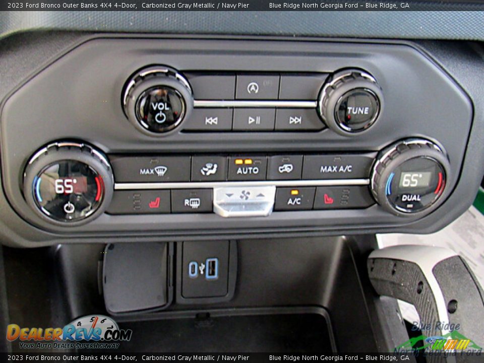 Controls of 2023 Ford Bronco Outer Banks 4X4 4-Door Photo #22