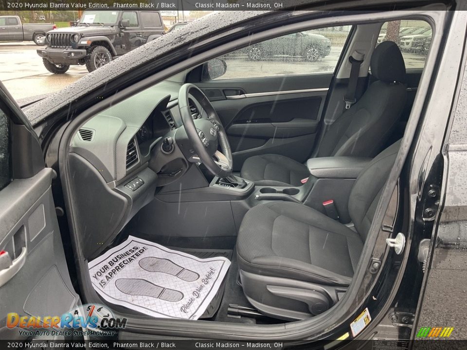 2020 Hyundai Elantra Value Edition Phantom Black / Black Photo #2