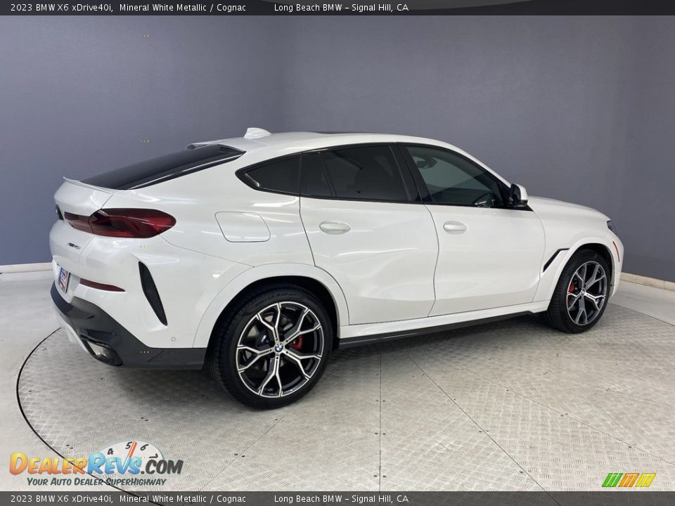 Mineral White Metallic 2023 BMW X6 xDrive40i Photo #5