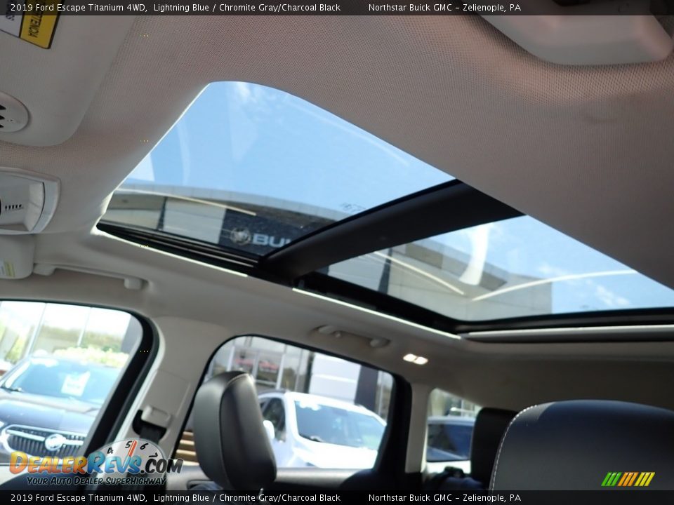 2019 Ford Escape Titanium 4WD Lightning Blue / Chromite Gray/Charcoal Black Photo #23