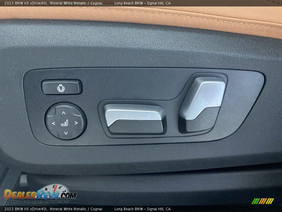 Controls of 2023 BMW X6 xDrive40i Photo #14