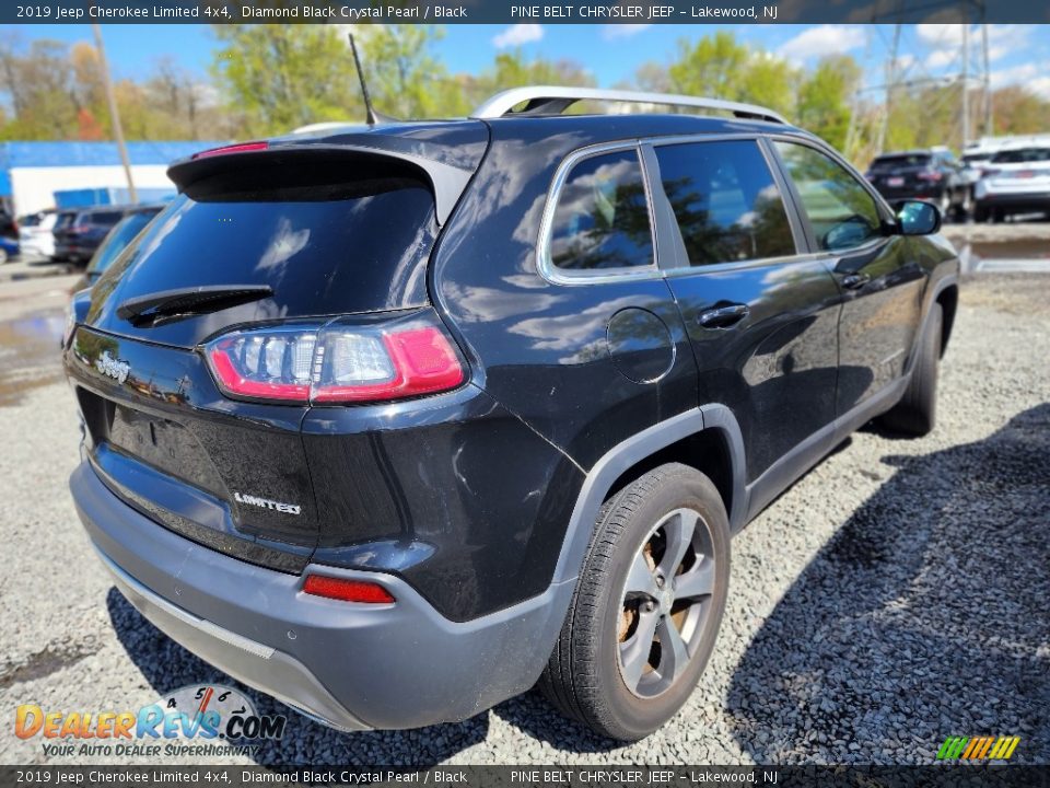 2019 Jeep Cherokee Limited 4x4 Diamond Black Crystal Pearl / Black Photo #3