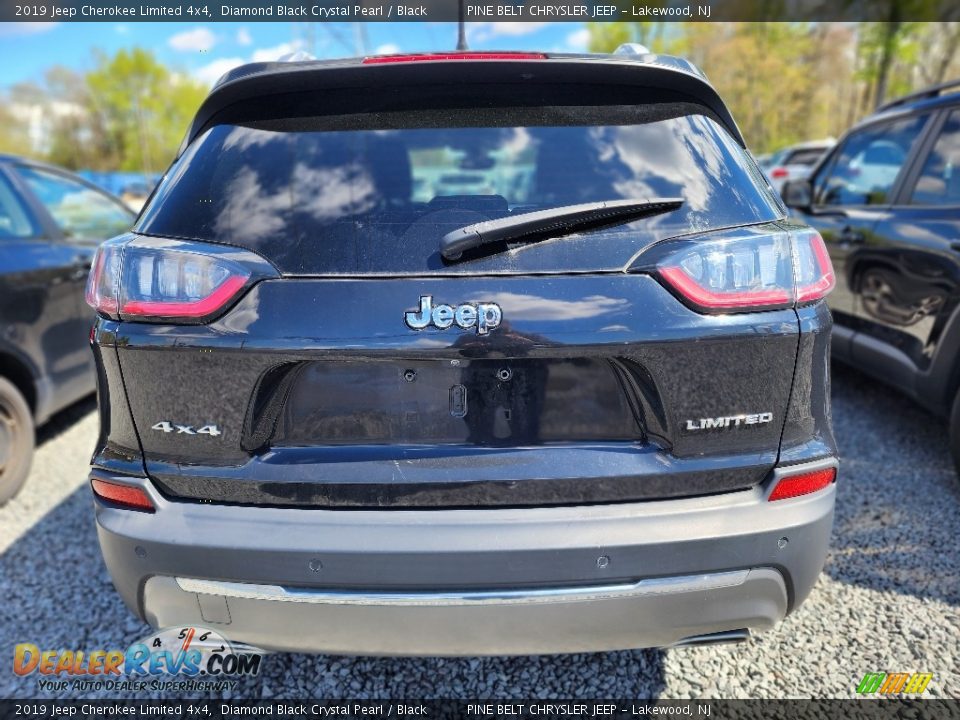 2019 Jeep Cherokee Limited 4x4 Diamond Black Crystal Pearl / Black Photo #4