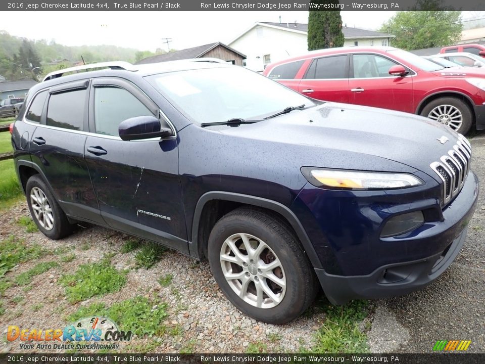 2016 Jeep Cherokee Latitude 4x4 True Blue Pearl / Black Photo #4