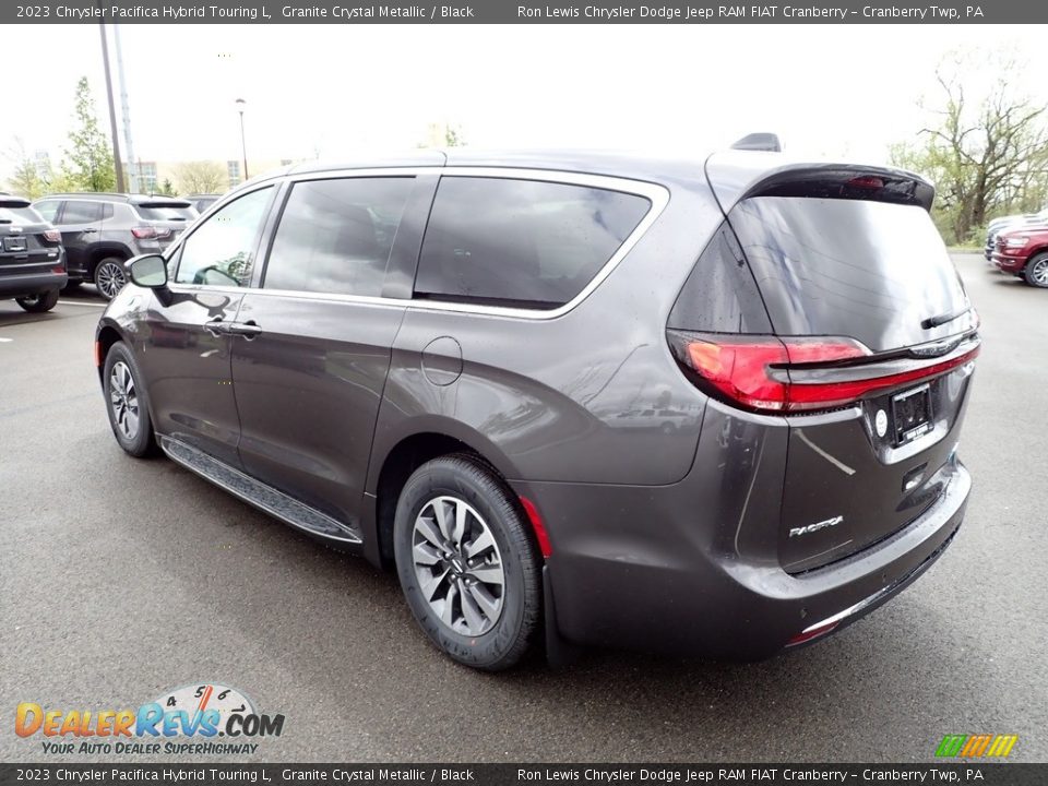 2023 Chrysler Pacifica Hybrid Touring L Granite Crystal Metallic / Black Photo #3