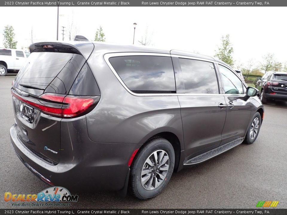 2023 Chrysler Pacifica Hybrid Touring L Granite Crystal Metallic / Black Photo #5