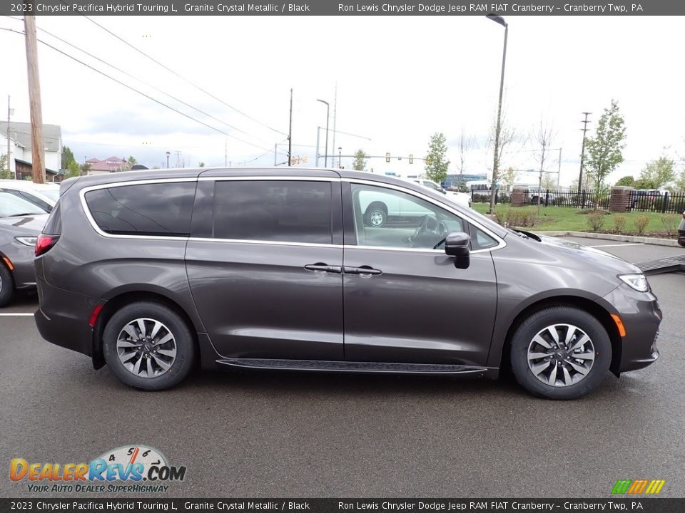 2023 Chrysler Pacifica Hybrid Touring L Granite Crystal Metallic / Black Photo #6