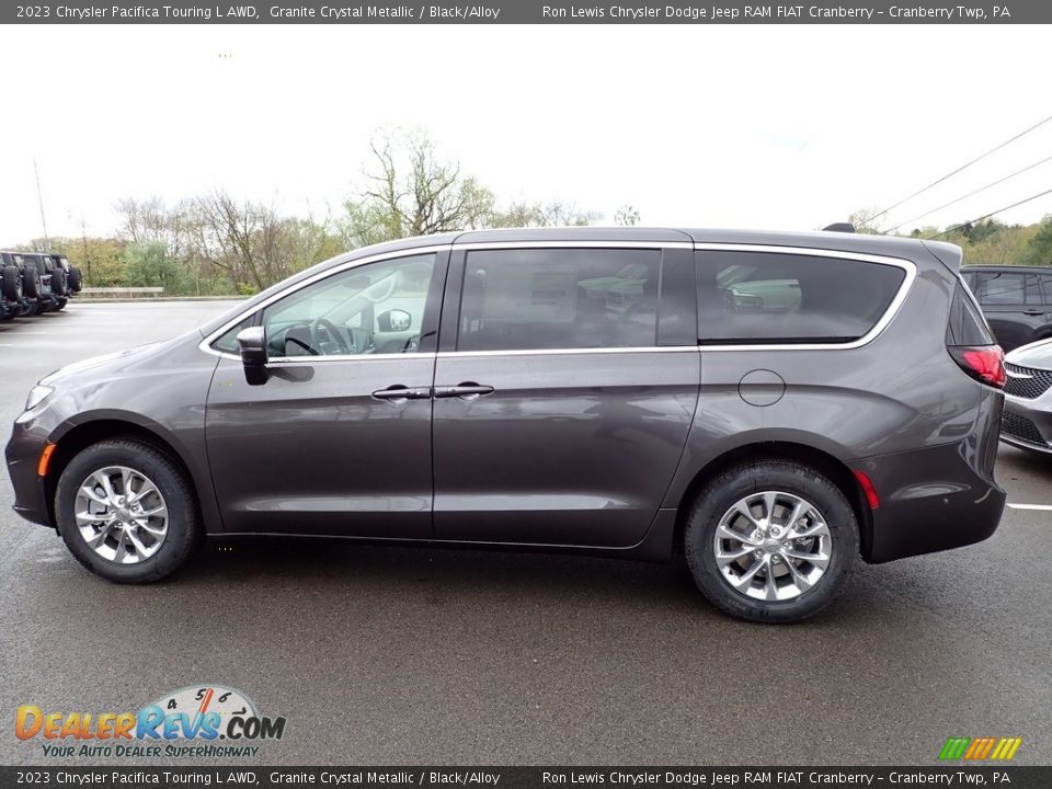 2023 Chrysler Pacifica Touring L AWD Granite Crystal Metallic / Black/Alloy Photo #2