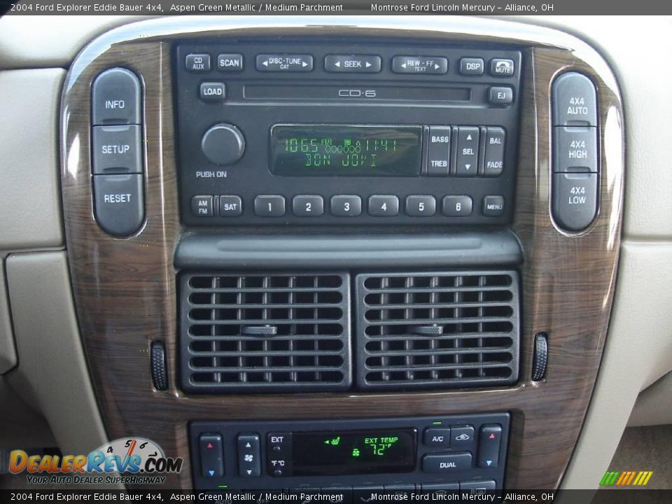 2004 Ford Explorer Eddie Bauer 4x4 Aspen Green Metallic / Medium Parchment Photo #30