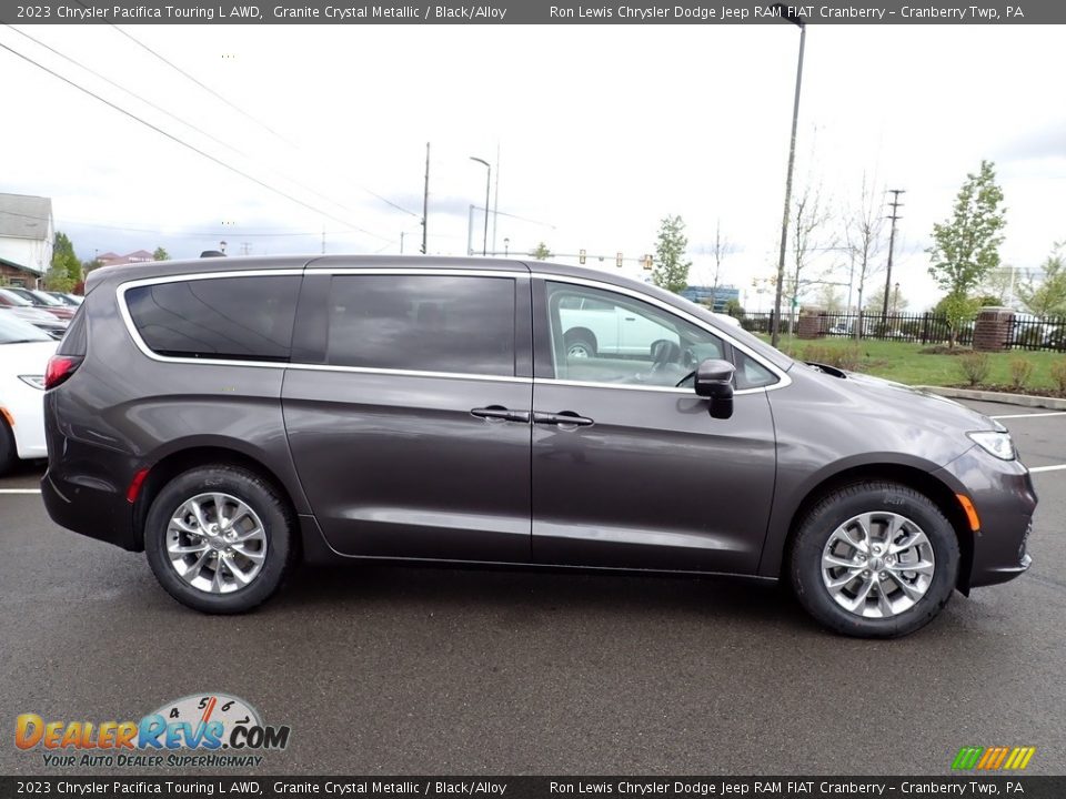 2023 Chrysler Pacifica Touring L AWD Granite Crystal Metallic / Black/Alloy Photo #6