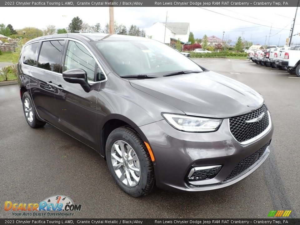 2023 Chrysler Pacifica Touring L AWD Granite Crystal Metallic / Black/Alloy Photo #7