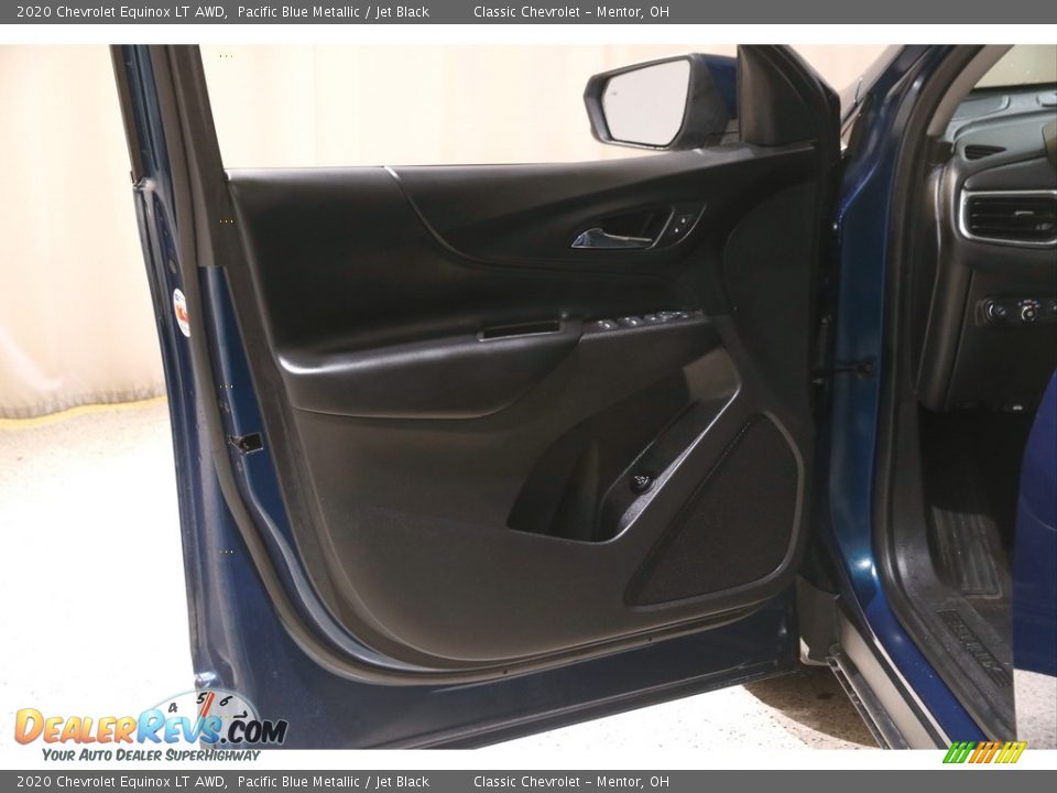 2020 Chevrolet Equinox LT AWD Pacific Blue Metallic / Jet Black Photo #4