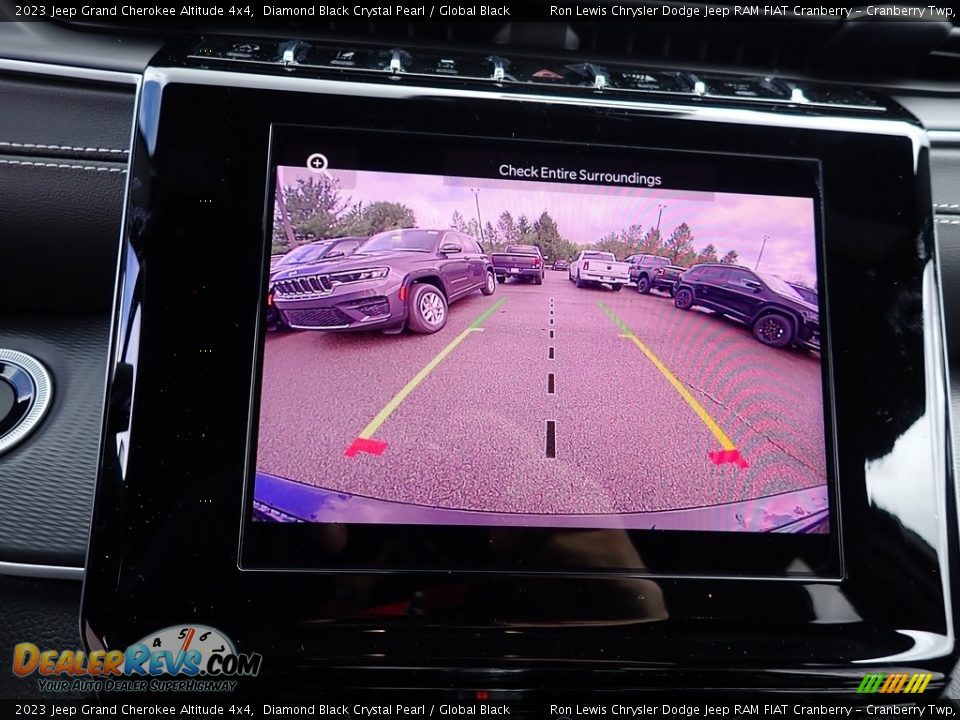 2023 Jeep Grand Cherokee Altitude 4x4 Diamond Black Crystal Pearl / Global Black Photo #19