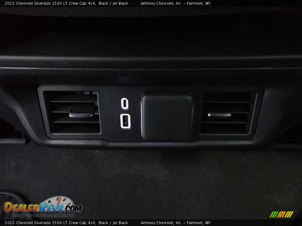 2023 Chevrolet Silverado 1500 LT Crew Cab 4x4 Black / Jet Black Photo #12