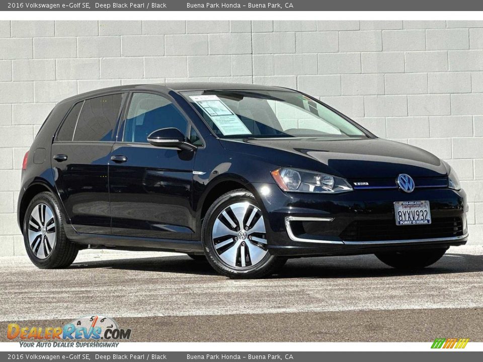 2016 Volkswagen e-Golf SE Deep Black Pearl / Black Photo #2