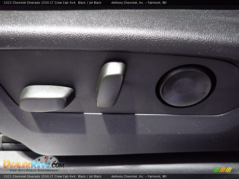 2023 Chevrolet Silverado 1500 LT Crew Cab 4x4 Black / Jet Black Photo #15
