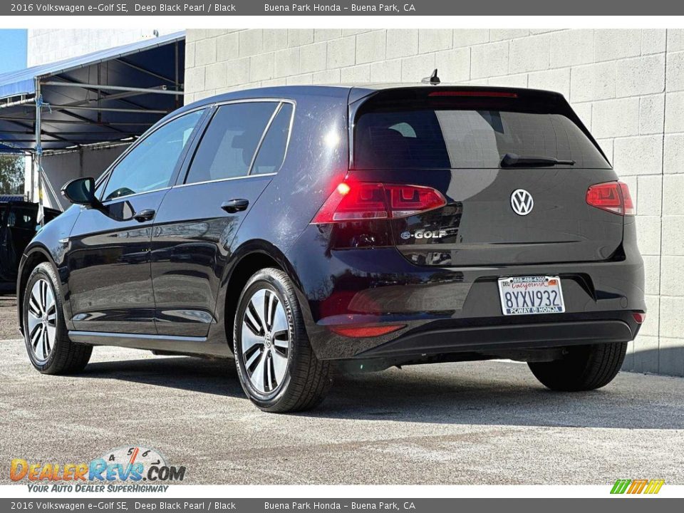 2016 Volkswagen e-Golf SE Deep Black Pearl / Black Photo #6