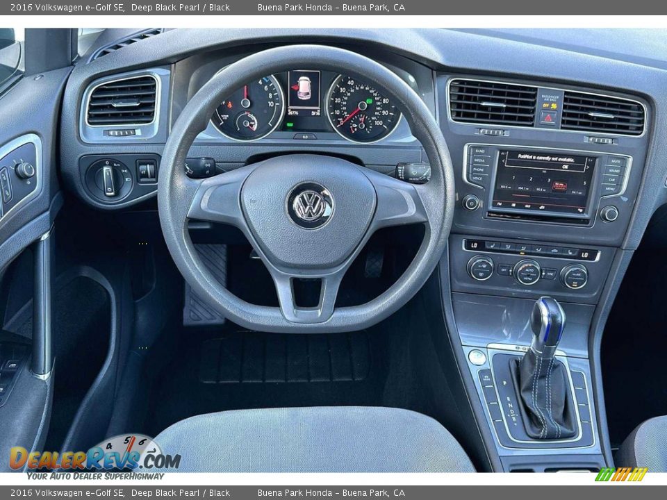 2016 Volkswagen e-Golf SE Deep Black Pearl / Black Photo #15
