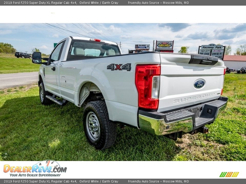 2019 Ford F250 Super Duty XL Regular Cab 4x4 Oxford White / Earth Gray Photo #6