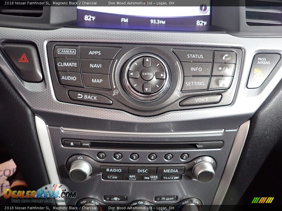 Controls of 2018 Nissan Pathfinder SL Photo #20