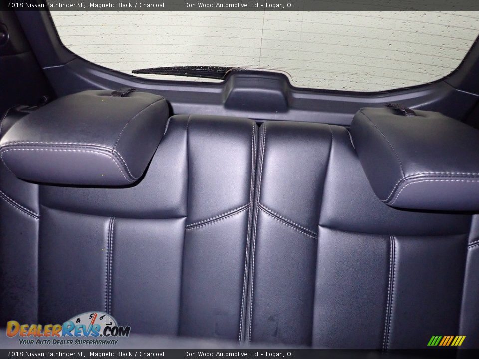 2018 Nissan Pathfinder SL Magnetic Black / Charcoal Photo #28