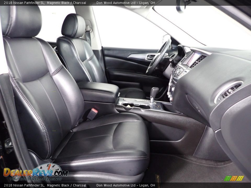 Front Seat of 2018 Nissan Pathfinder SL Photo #30