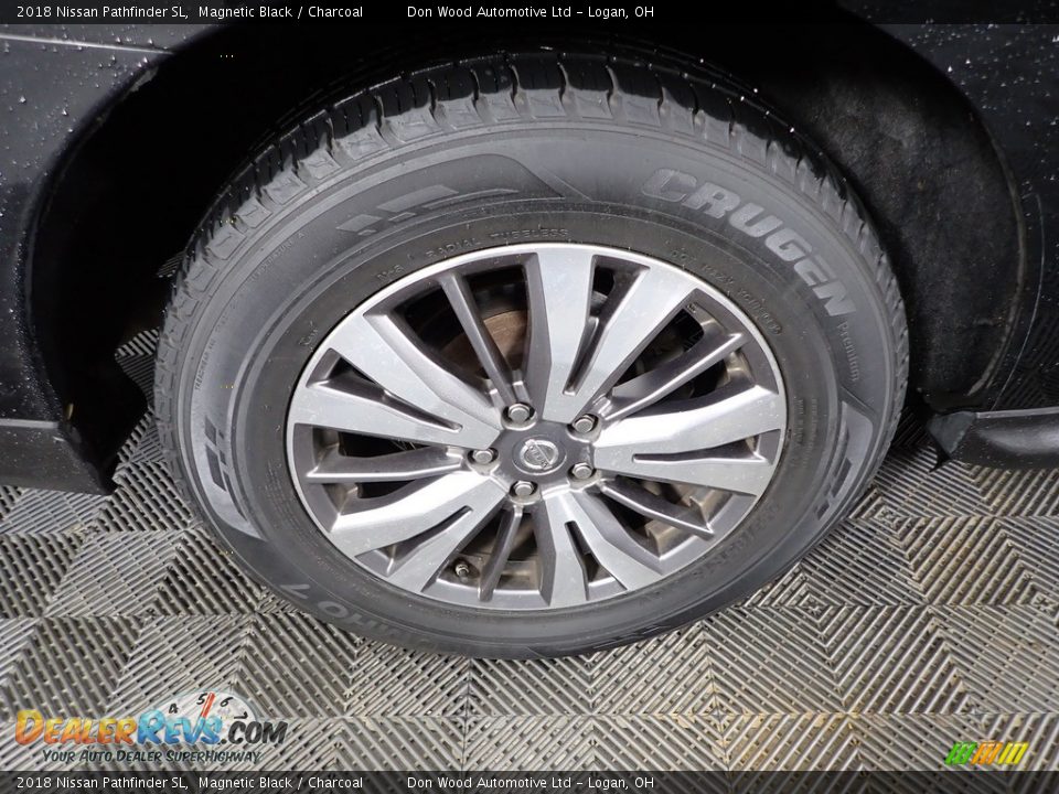 2018 Nissan Pathfinder SL Magnetic Black / Charcoal Photo #33