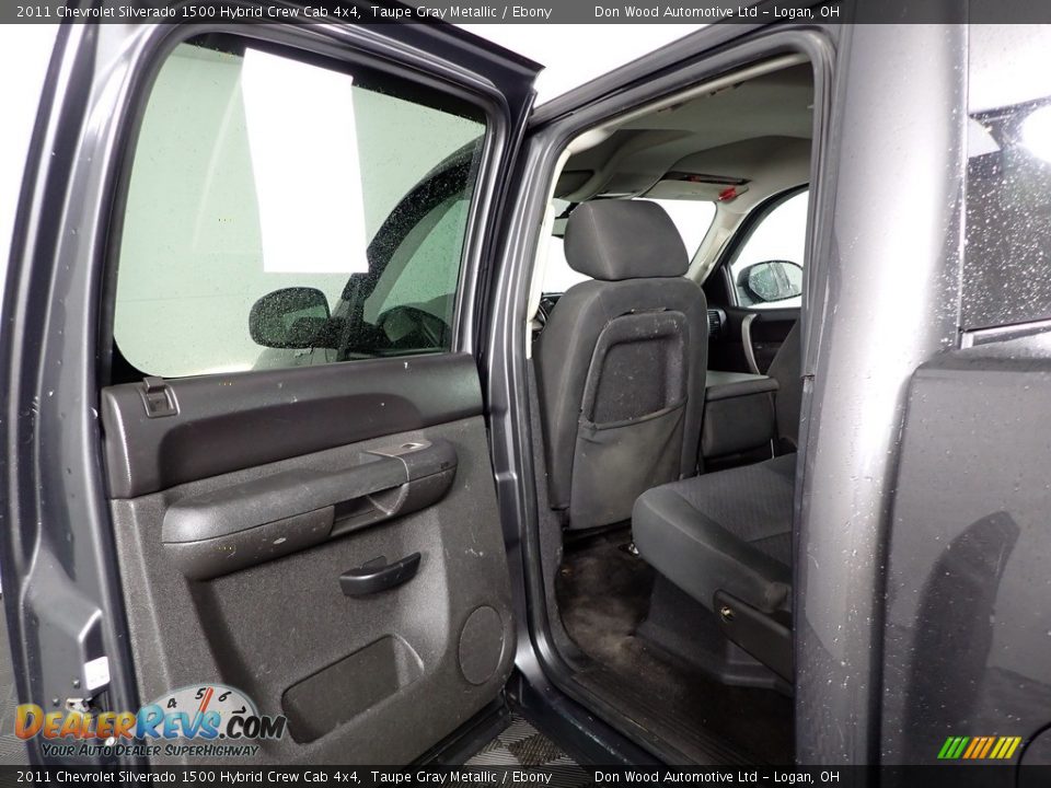 Door Panel of 2011 Chevrolet Silverado 1500 Hybrid Crew Cab 4x4 Photo #14