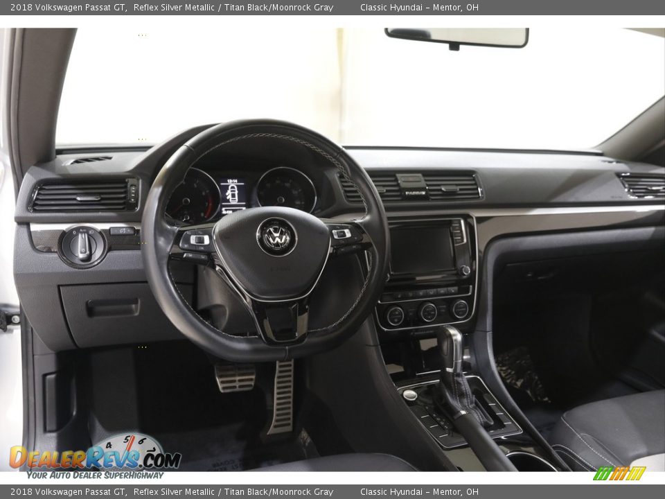 Dashboard of 2018 Volkswagen Passat GT Photo #5